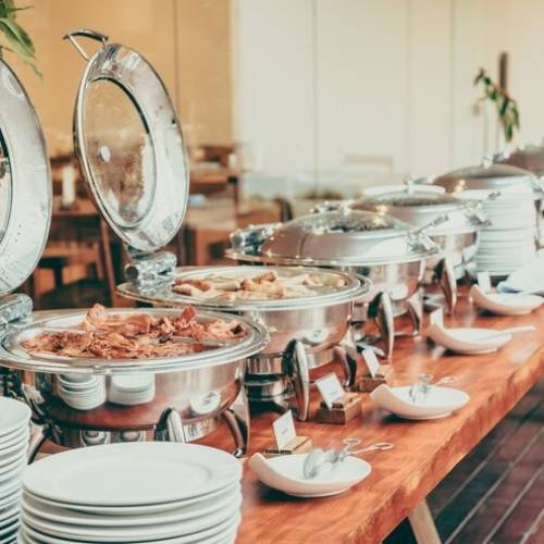 open-food-containers_1203-2061