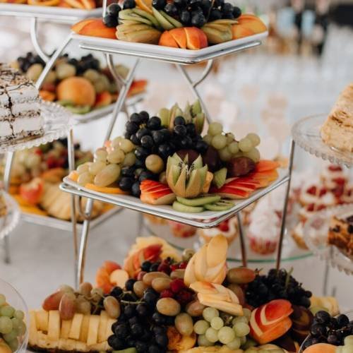 sliced-fruits-are-layered-stand